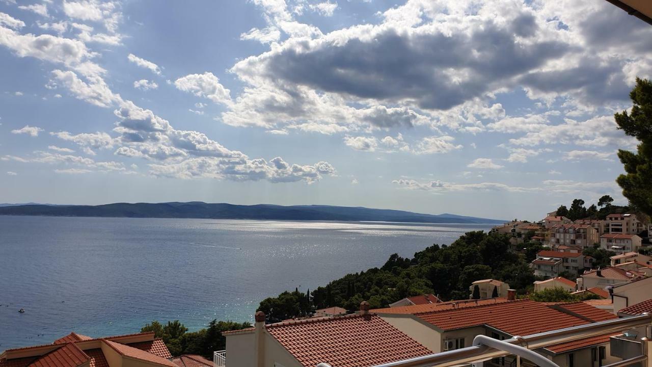 Apartments Karlo Baška Voda Eksteriør bilde